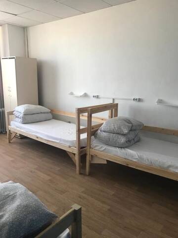 Фото номера Кровать в общем номере для мужчин с 4 кроватями Хостел B&amp;b Hostel г. Екатеринбург 5